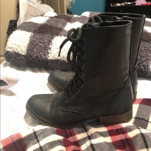 combat boots